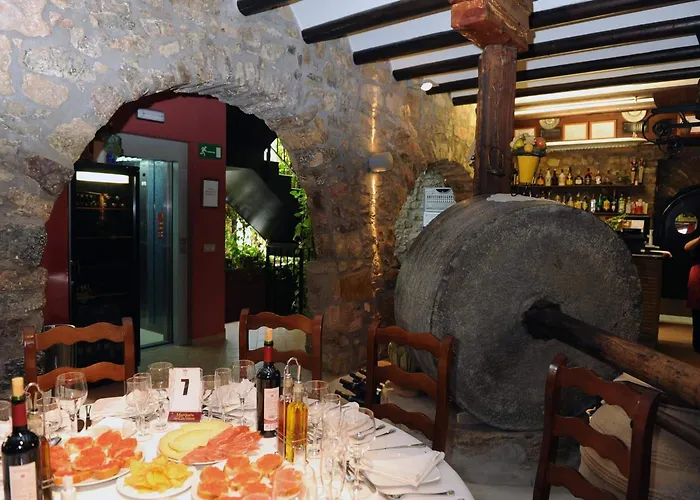 Отель Restaurant Verdia Sueras